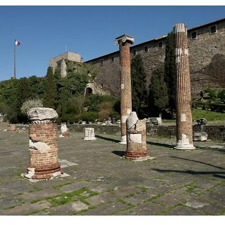 Cher Ferraris Lägenhet *